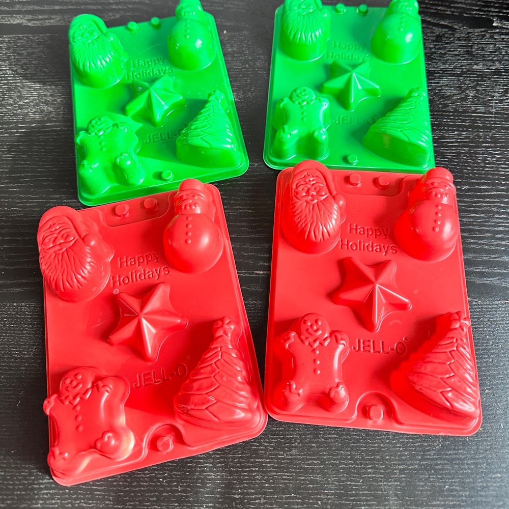 Jello Jiggler Happy Holidays Set Of 4 Trays Santa, Snowman, Tree, Gingerbread
